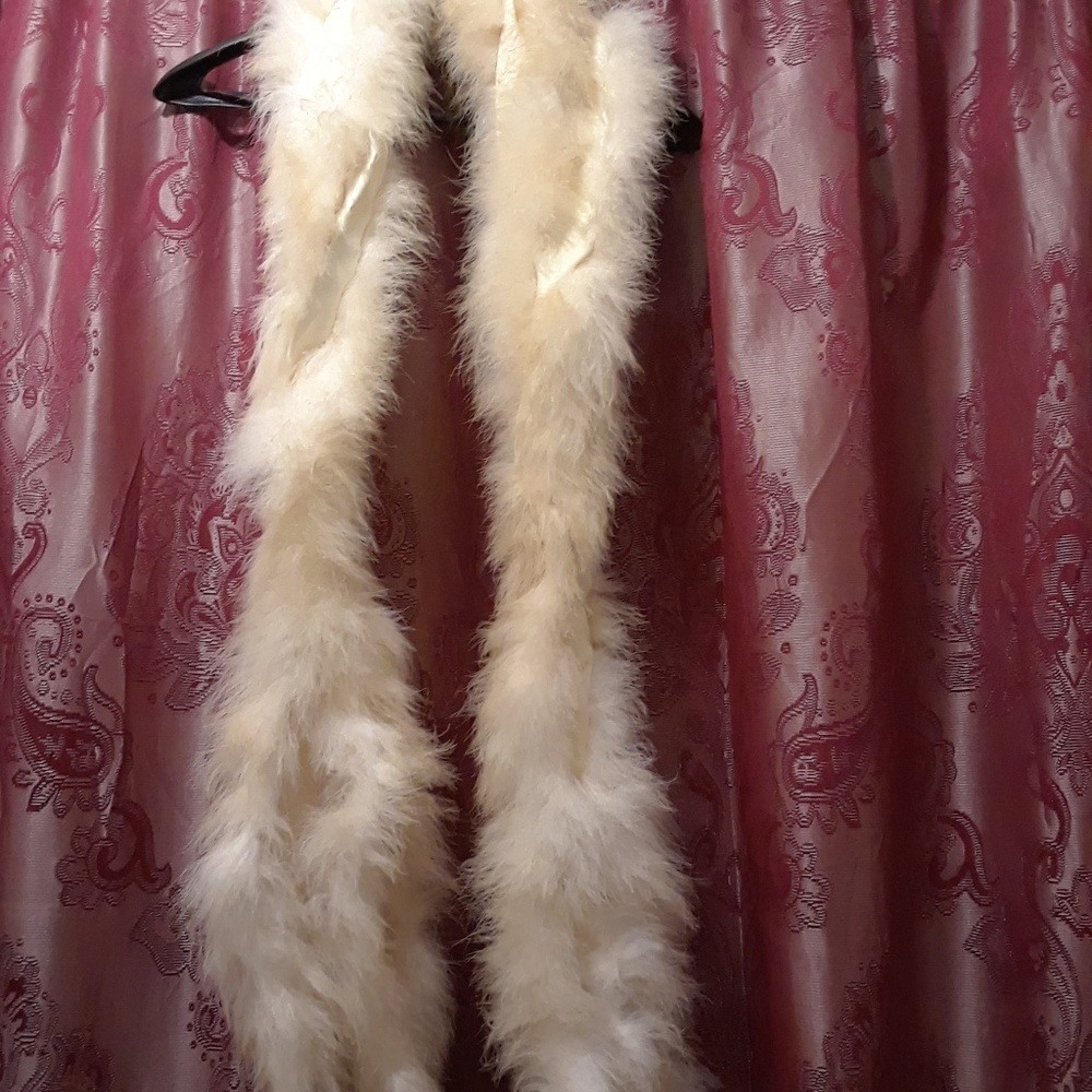 Vintage ostrich feather and silk boa